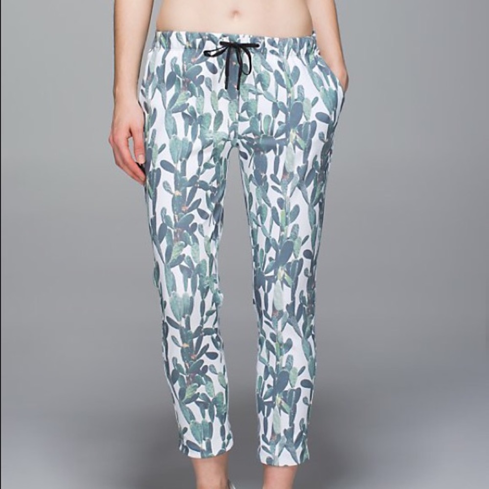 Lululemon jet crop slim